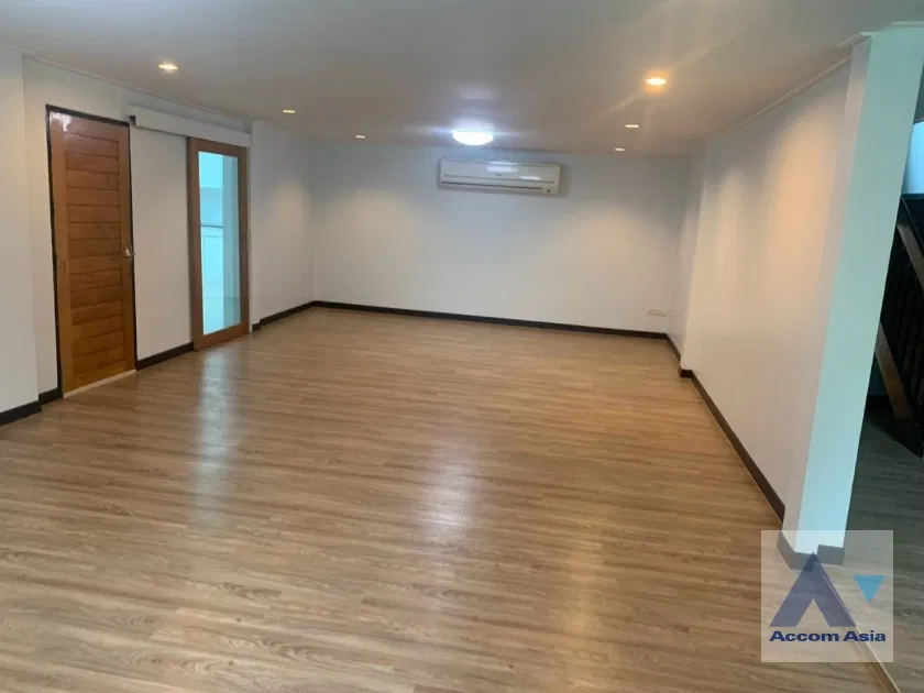 picture 🔼🔽 AccomA 📩 3 BR House @Panya Pattanakarn Village (AA26814) - 9/19