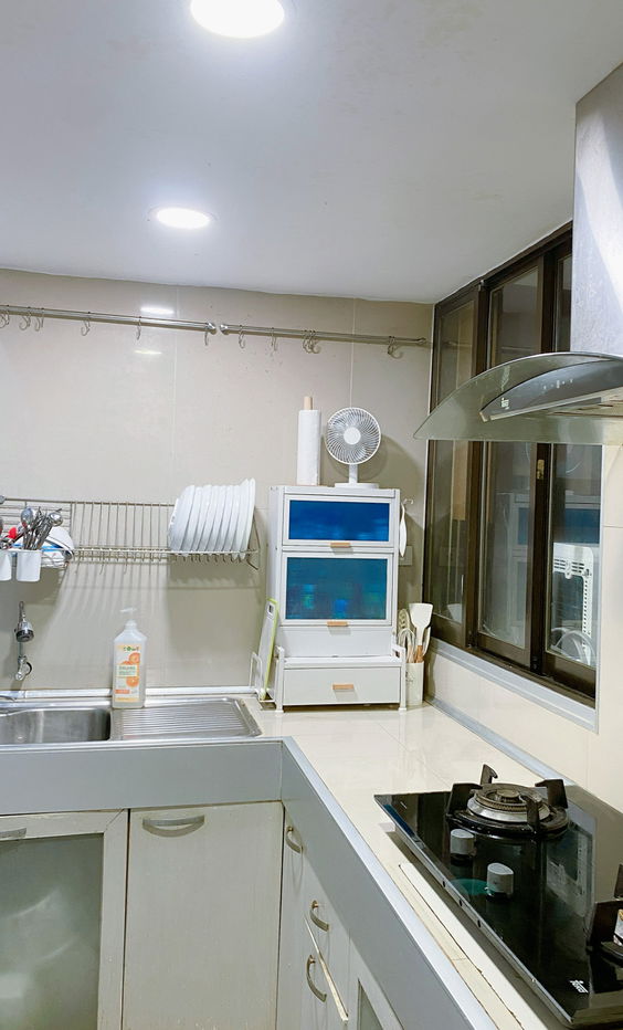 picture Rent a 3 -story townhouse, 6 bedrooms, Fully furnished , Ratchada Soi 3 , Rama 9 - 24/28