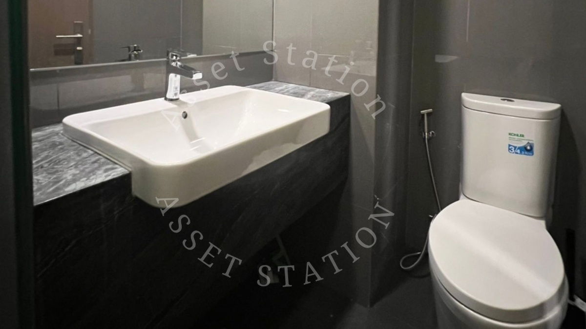 picture ðģ  Ashton Chula-Silom Rare Item!  location, worth every angle. ðð - 11/13