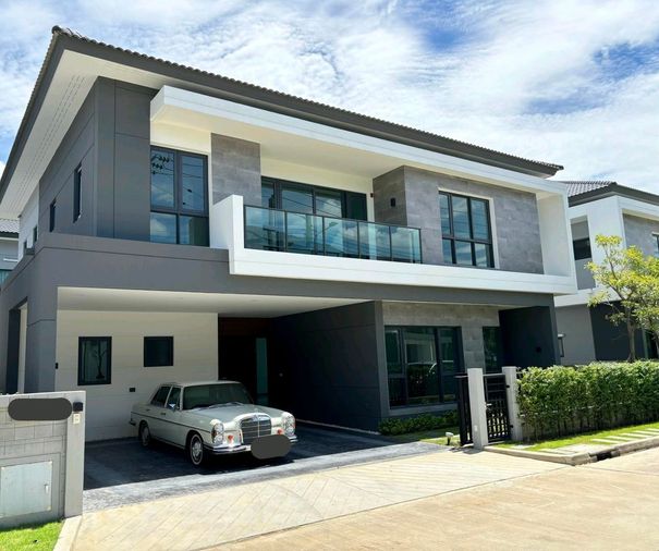  THE CITY Bangna New Project    Usable Area: 313 sq m  Land Area: 70 sq wah