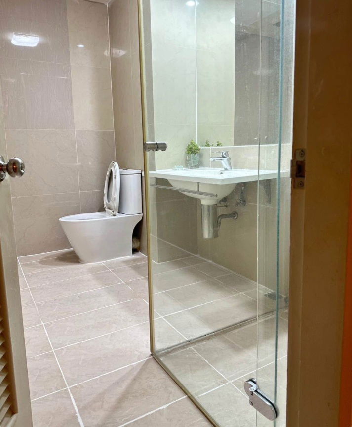 picture Baan Sathorn             Chaopraya  - 8/14