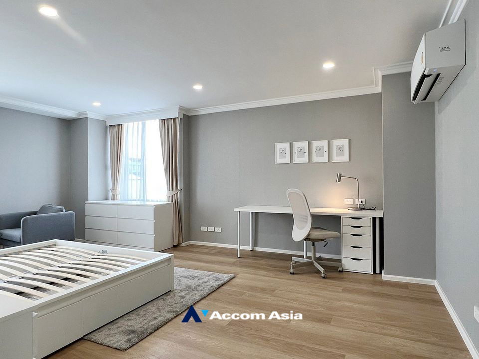 picture 🔼🔽 AccomA 📩  3 BR Condominium @ICON I (AA35122) - 8/17