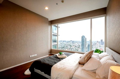 เช่าคอนโด รร.นานาชาติโชรส์เบอรี่  : ST300 Menam Residences – คอนโดหรูวิวแม่น้ำโค้งระดับพรีเมียม ใจกลางเจริญกรุง