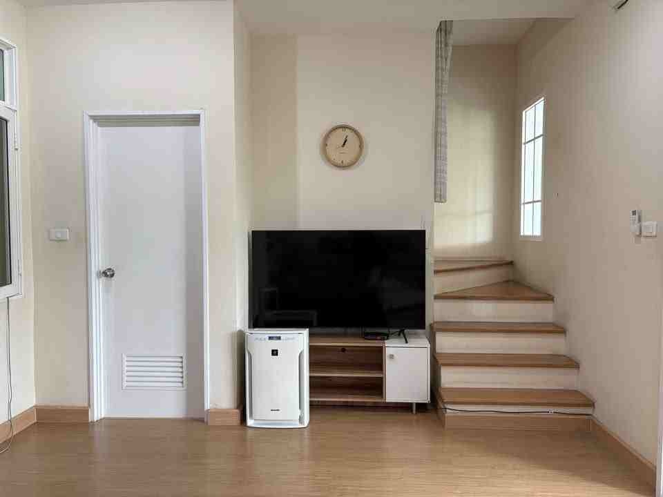 รูป 1  B1012 ให้เช่าทาวน์โฮมหลังมุม โกลเด้นทาวน์ 3 บางนา–สวนหลวง ติดถนนเลียบมอเตอร์เวย์ ใกล้ Mega Bangna - รูปที่ 9/11