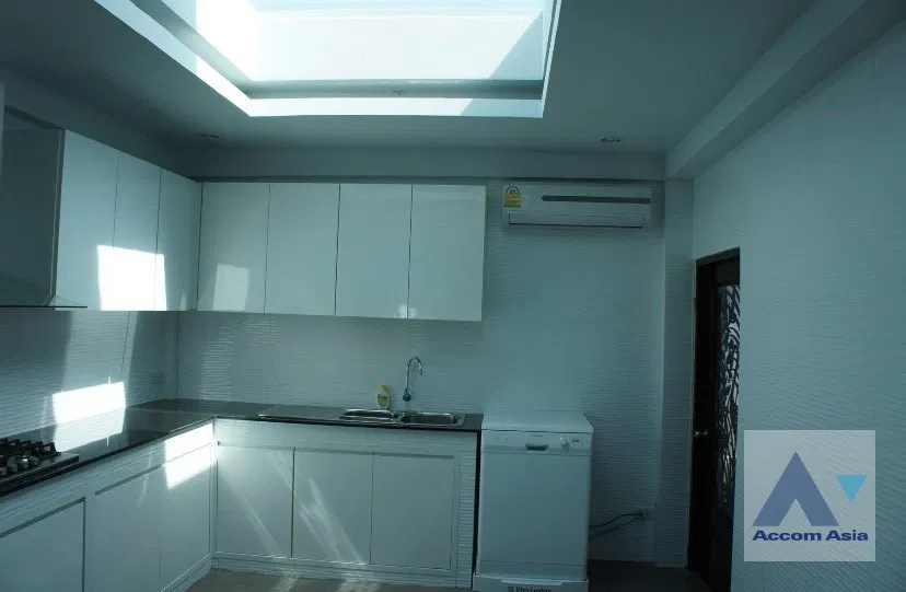 picture 🔼🔽 AccomA 📩 3 BR House @Panya Pattanakarn Village (AA26814) - 8/19