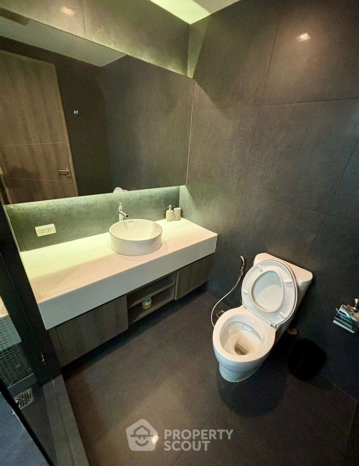 picture 2-BR Condo at Trapezo Sukhumvit 16 near MRT Queen Sirikit National Convention Centre (ID 2332259) - 23/23