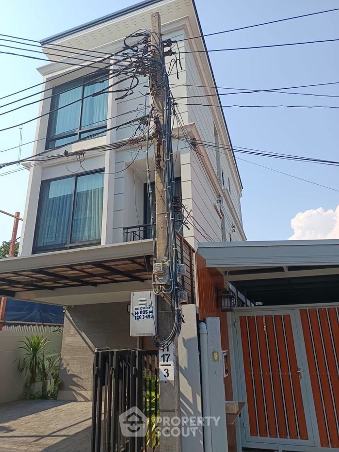 รูป ทาวน์เฮาท์ 3-ห้องนอน ใกล้ BTS เอกมัย (ID 2063550) - รูปที่ 1/17