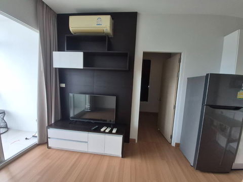 25,000 baht/month 2/2 bed The Coast Bangna BTS Bangna