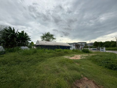 ขายที่ดินแปลงสวย ในหมู่บ้านจัดสรร เขตศรีราชา เก้ากิโล ชลบุรี 