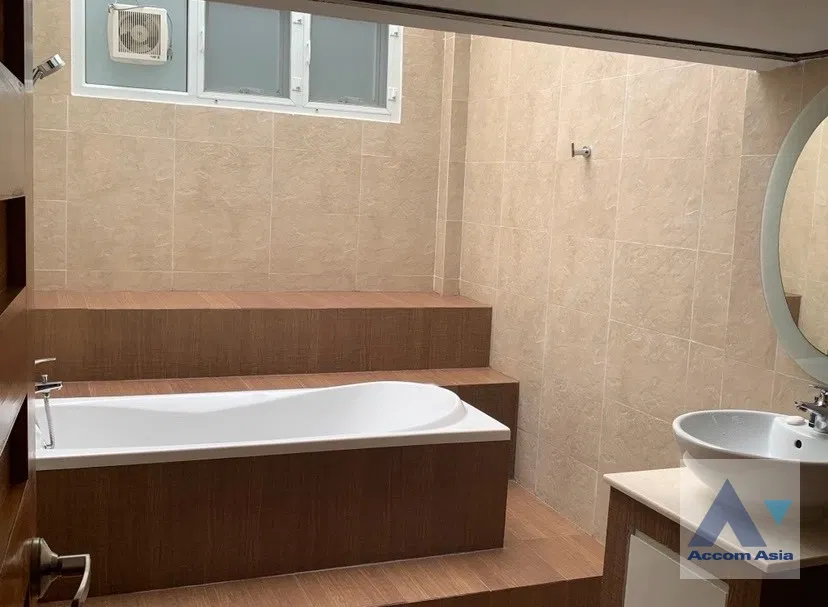 picture 🔼🔽 AccomA 📩 3 BR House @Panya Pattanakarn Village (AA26814) - 18/19