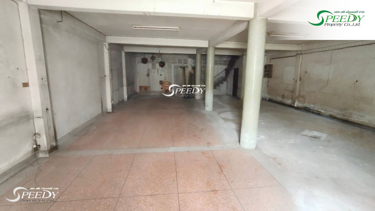 picture Two commercial buildings for sale in On Nut, Bangkok 🏢 Ideal for investment in a dormitory ✔️ - 2/8
