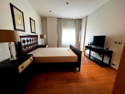 คอนโดให้เช่า : ให้เช่า คอนโด ศาลาแดงเรสซิเดนเซส(Saladaeng Residences Saladaeng soi 1) ขนาด 61 ตร.ม. 1 ห้องนอน