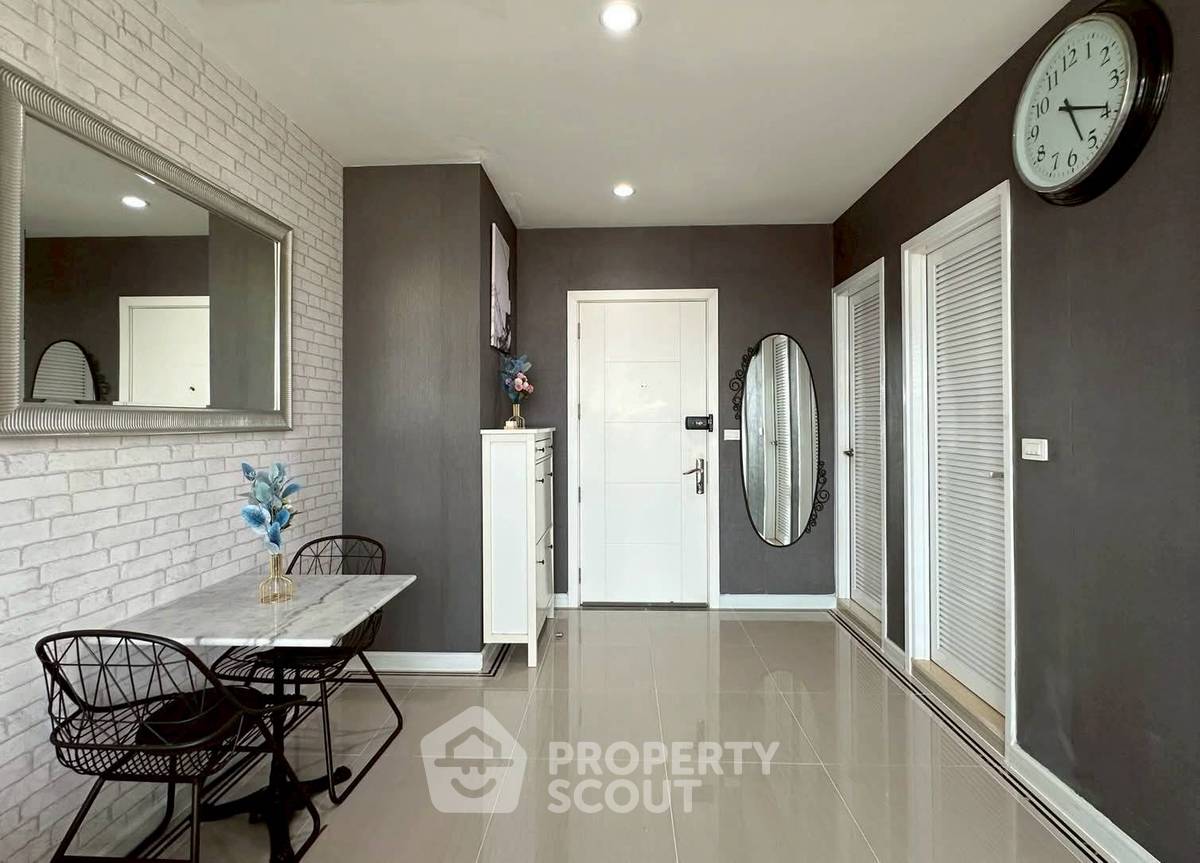 picture 1-BR Condo at T.c. Green Rama 9 near MRT Phra Ram 9 (ID 2326915) - 11/16