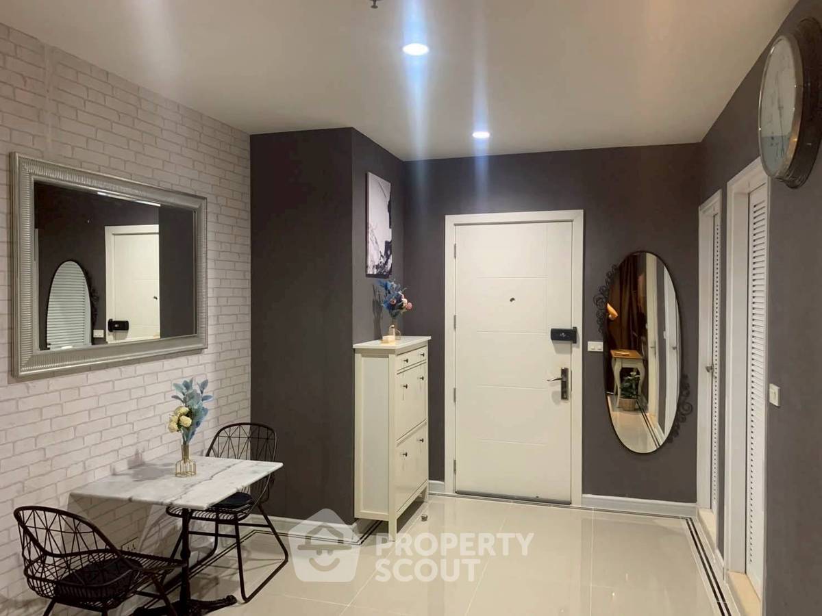 picture 1-BR Condo at T.c. Green Rama 9 near MRT Phra Ram 9 (ID 2326915) - 7/16