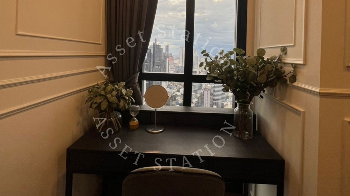 picture ðģ  Ashton Chula-Silom Rare Item!  location, worth every angle. ðð - 10/13