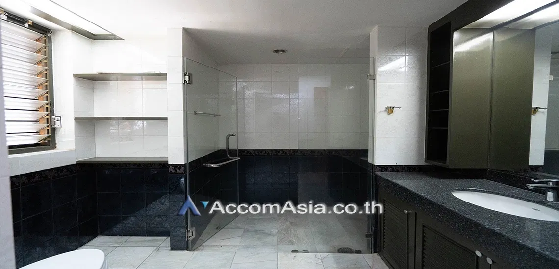 picture 🔼🔽 AccomA 📩  3 BR Condominium @Baan Suan Petch (AA15008) - 10/12
