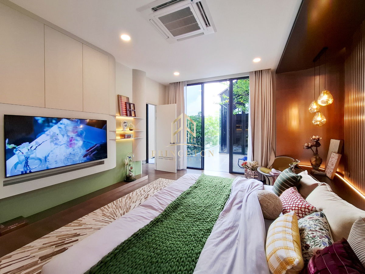 รูป วีเว่ กรุงเทพกรีฑาตัดใหม่ บ้านตัวอย่าง 3 ชั้นสไตล์โมเดิร์น พร้อมสระว่ายน้ำ ตรงข้ามสวน - รูปที่ 29/49