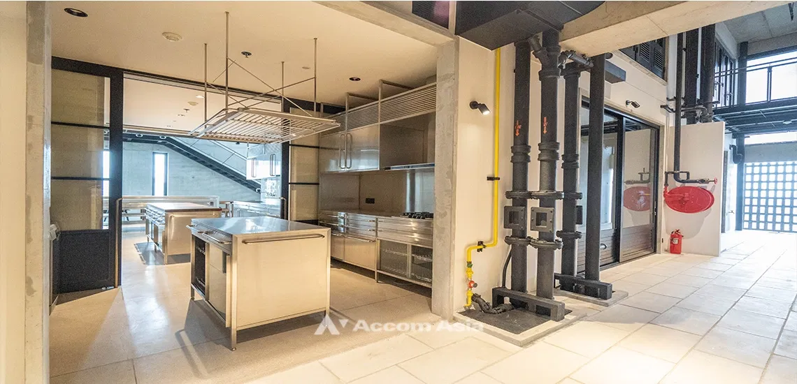 picture 🔼🔽 AccomA 📩 Industrial-style residence with rooftop garden in Sathorn (AA31302) - 4/20