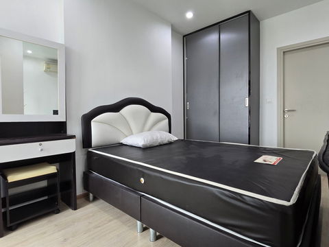 Ideo Q Chula Samyan【𝐑𝐄𝐍𝐓】🔥A spacious room perfect for those who love a simple, minimalist style.🔥  Contact Line ID: @hacondo