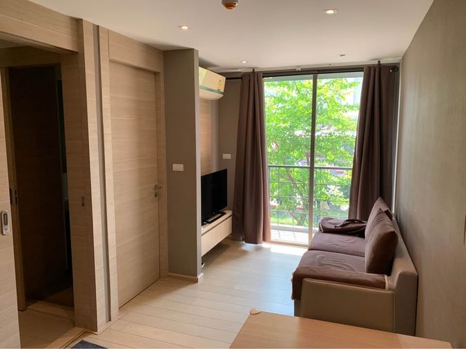 RS2116 For Rent | KLASS Silom – 1 Bedroom Condo | Pool View | Just 6 mins from BTS Saladaeng