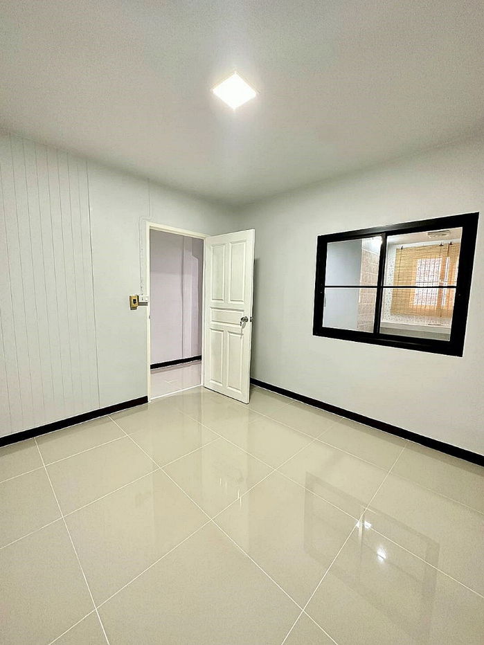 รูป หมู่บ้านพิมลราช 4  บ้านกล้วย ไทรน้อย   ทาวน์เฮ้าส์  2 ห้องนอน  รีโนเวทใหม่  บ้านสวยมาก - รูปที่ 14/15