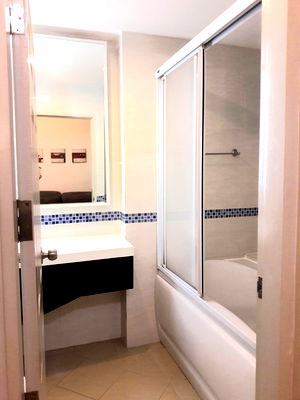 เช่าคอนโด BTS เซนต์หลุยส์ : #st20959 ให้เช่า  Life @Sathorn 10 Silom Sathorn ติดรถไฟฟ้าเซนต์หลุย