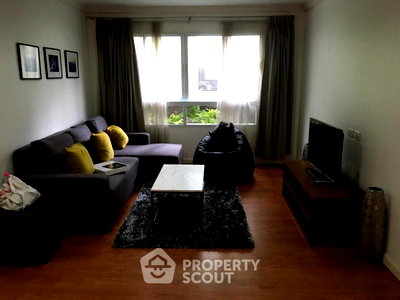 Condos for rent : 2-BR 67 Sqm Condo At Lumpini Suite Sukhumvit 41, 200m to BTS Phrom Phong (ID 511016)
