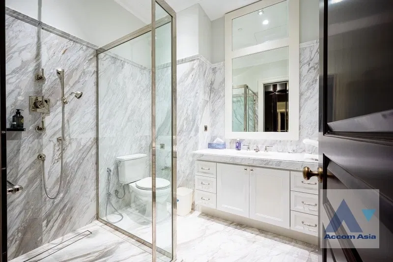 picture 🔼🔽 AccomA 📩  2 BR Condominium @98 Wireless (AA38891) - 16/17