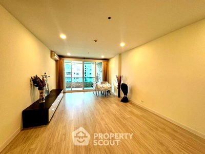 ขายคอนโด : คอนโด 2-ห้องนอน ที่ สุขุมวิท ซิตี้ รีสอร์ท คอนโดมิเนียม ใกล้ BTS นานา (ID 2333519)