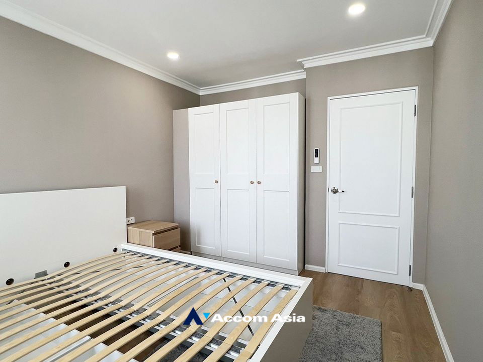 picture 🔼🔽 AccomA 📩  3 BR Condominium @ICON I (AA35122) - 9/17
