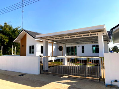 Houses for sale Udon Thani Polytechnic College  : Single-storey detached house for sale  3 bedrooms 2 bathrooms and 1 parking.