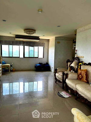 Condos for sale : 2-BR Condo at VIP Condochain Pattaya in Na Chom Thian (ID 1916583)