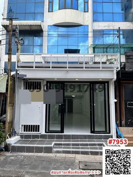 เช่า ชั้น 1 และชั้นลอยอาคารพาณิชย์ 1 คูหา รีโนเวทใหม่ ใกล้มหาวิทยาลัยหอการค้าไทย (UTCC)