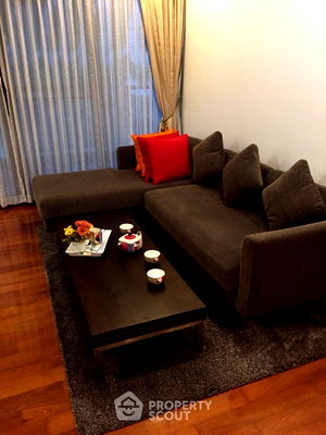 Condos for rent : 18th-Floor 2-BR At The Lakes Bangkok Near BTS Asoke (ID 997340)