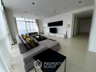 Condos for rent : 4-BR 294 Sqm, 38th-Floor Condo At Athenee Residence, 200m to BTS Phloen Chit (ID 574729)