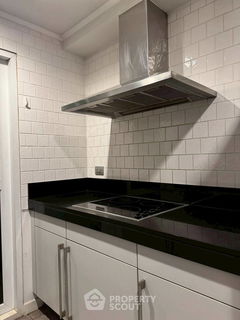 รูปภาพ 2-BR Condo at Baan Siri Ruedee Condominium near BTS Phloen Chit (ID 2337031)