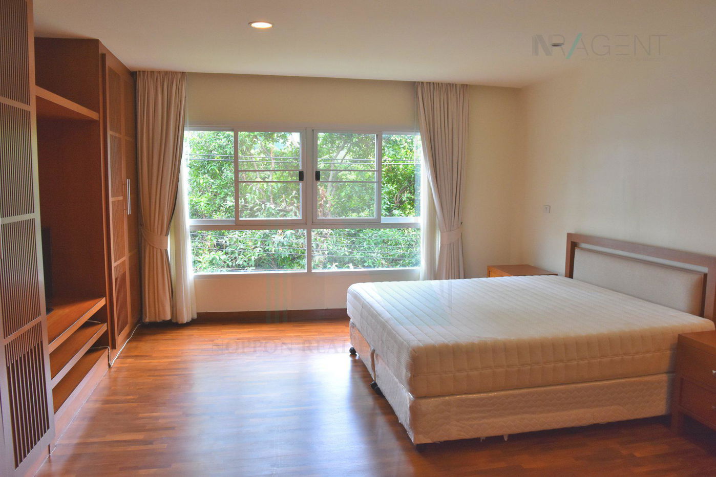 picture 🎊 For Rent Condo SATHORN SEVEN RESIDENCE Building 1, Floor 3,3 bed room, Room size 193 sqm - 1/8