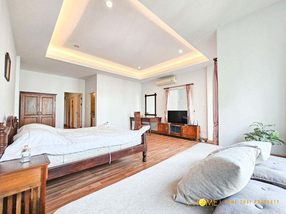picture Townhouse for rent with 2 bedrooms, 3  toilets and 1 kitchen - 33/38