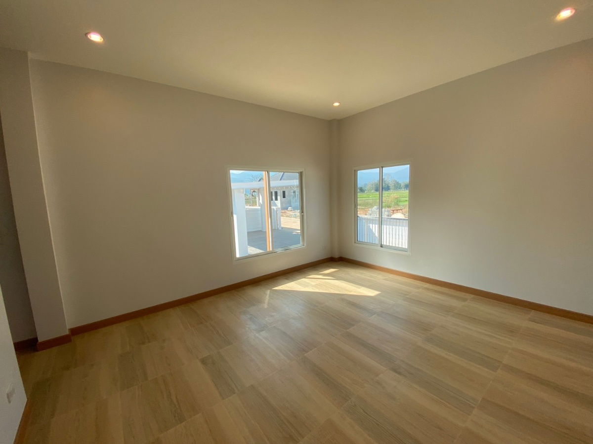 รูป ขายบ้านเดี่ยวชั้นเดียว  3 ห้องนอน  2 ห้องน้ำ  1 ห้องครัว  1 ที่จอดรถ - รูปที่ 9/19