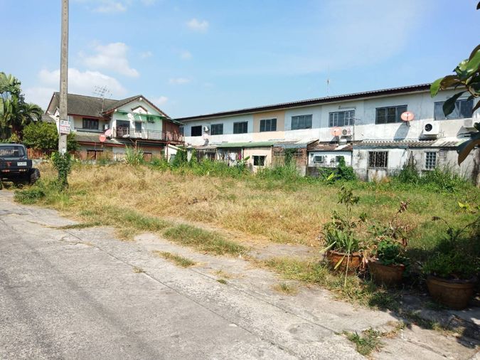Land for sale, 168 sq wah, Khlong Sam Wa