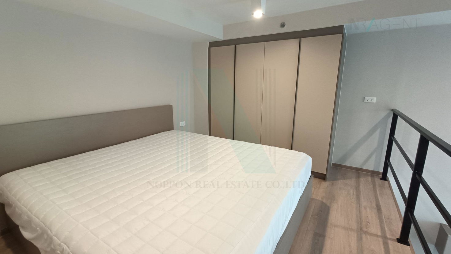 รูป 🎊 ให้เช่าคอนโด ไอดีโอ พระราม 9 - อโศก อาคาร 1 ชั้น 30 1 ห้องนอน ขนาด 37 ตรม ใกล้ MRT พระราม 9 - รูปที่ 2/8