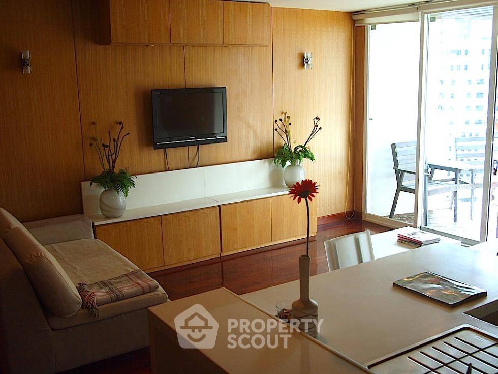 picture 1-BR Condo at Urbana Langsuan Condominium near BTS Ratchadamri (ID 513152) - 2/5