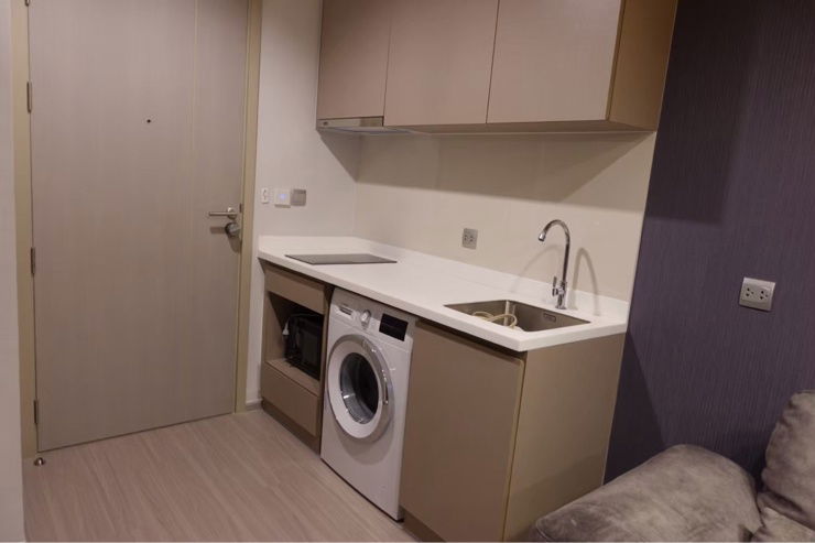 รูป 🔵⚪️ "For Rent" Life ladprao-ห้องมุมหายาก -แต่งเต็มเฟอร์ครบ-ต่อรองได้->> line id:@Arunestate 🔵⚪️ - รูปที่ 4/11