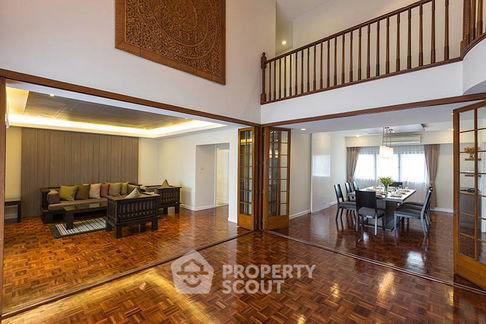 คอนโด 4-ห้องนอน ที่ คาโรลีน คอร์ท ใกล้ BTS เพลินจิต (ID 513359)