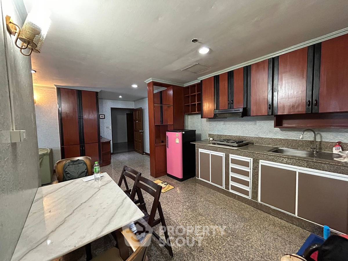 รูป คอนโด 2-ห้องนอน ที่ วิทยุ คอมเพล็กซ์ คอนโดมิเนียม ใกล้ BTS เพลินจิต (ID 985911) - รูปที่ 9/17