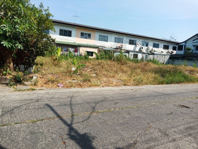 Land for sale, 168 sq wah, Khlong Sam Wa