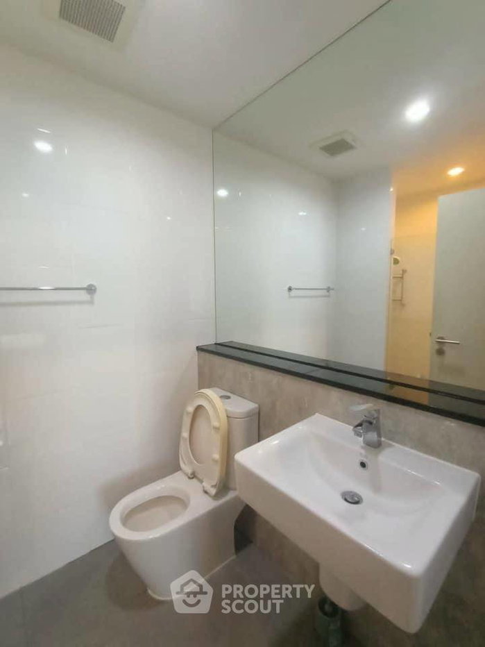 picture Great Value 1-BR At The Gallery Bearing Near BTS Bearing (ID 754273) - 7/9