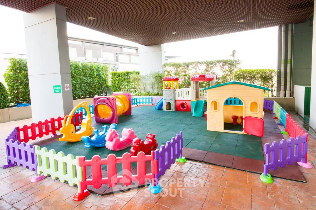 picture 2-BR Condo at Diamond Ratchada near MRT Huai Khwang (ID 882327) - 3/4