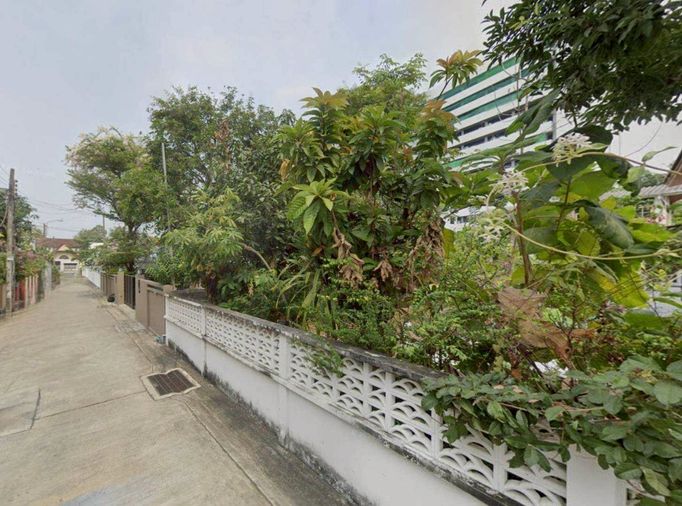 Land for sale, 33 sq wah, Chatuchak