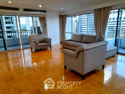 เช่าคอนโด รพ.เซนต์หลุยส์ : คอนโด 3-ห้องนอน ที่ สาธร พาร์ค เพลส คอนโดมิเนียม ใกล้ MRT ลุมพินี (ID 996772)